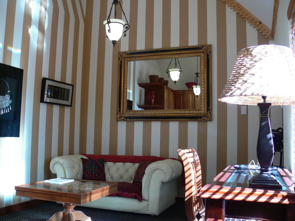 Bohemian Guesthouse - Pretoria-Noord Buitenkant foto