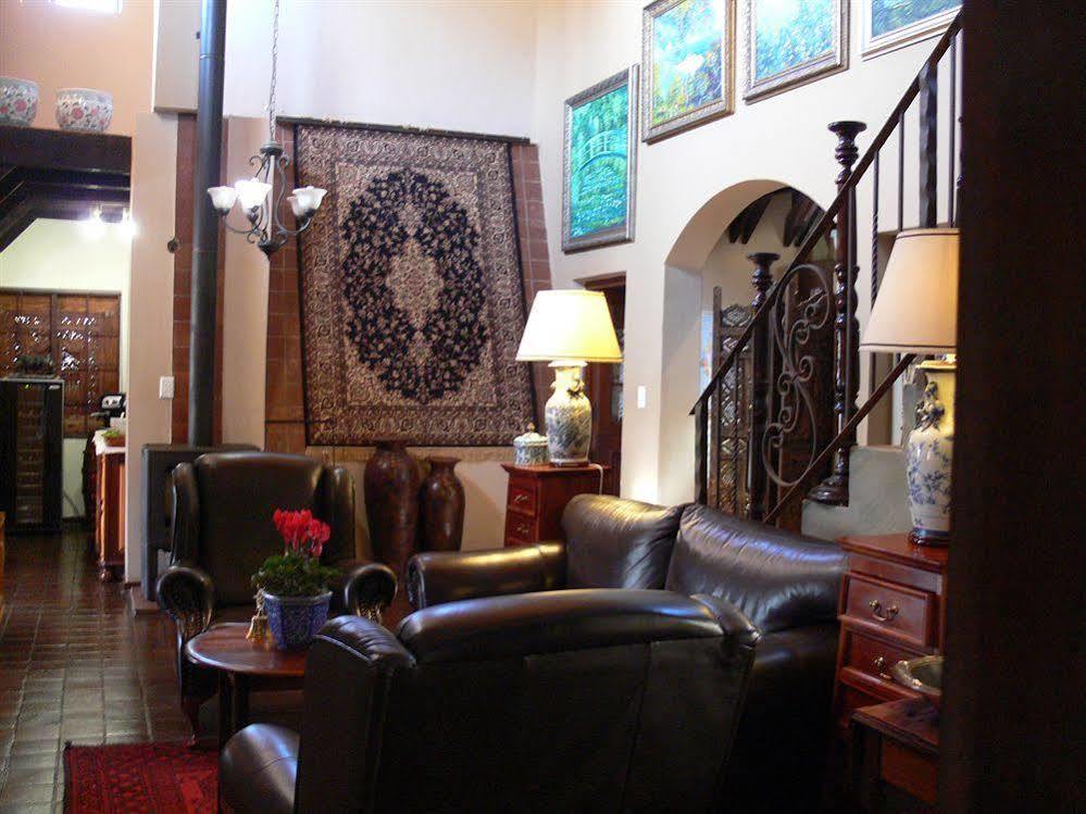 Bohemian Guesthouse - Pretoria-Noord Buitenkant foto