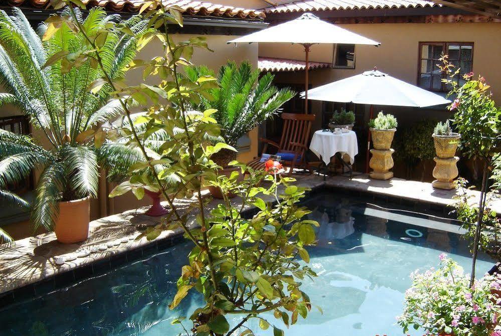 Bohemian Guesthouse - Pretoria-Noord Buitenkant foto